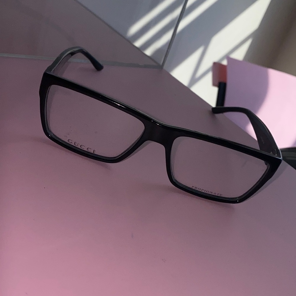 Gucci eye glasses